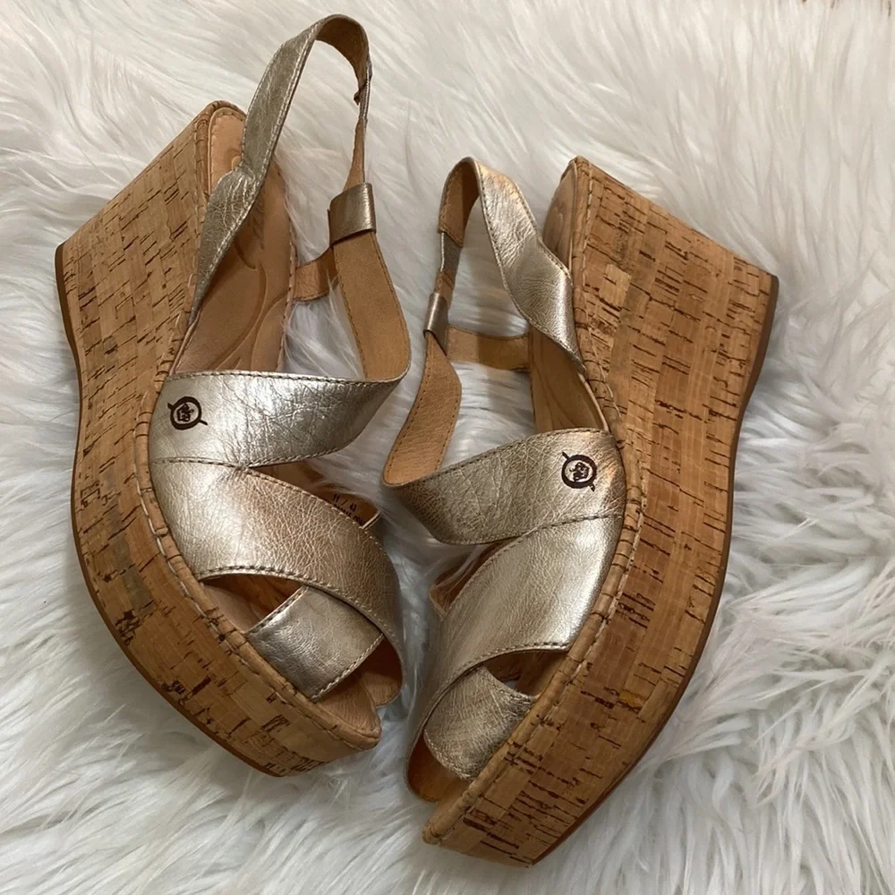 Born Venetia Panna cotta metallic leather cork platform slingback wedges - Picture 2 of 6